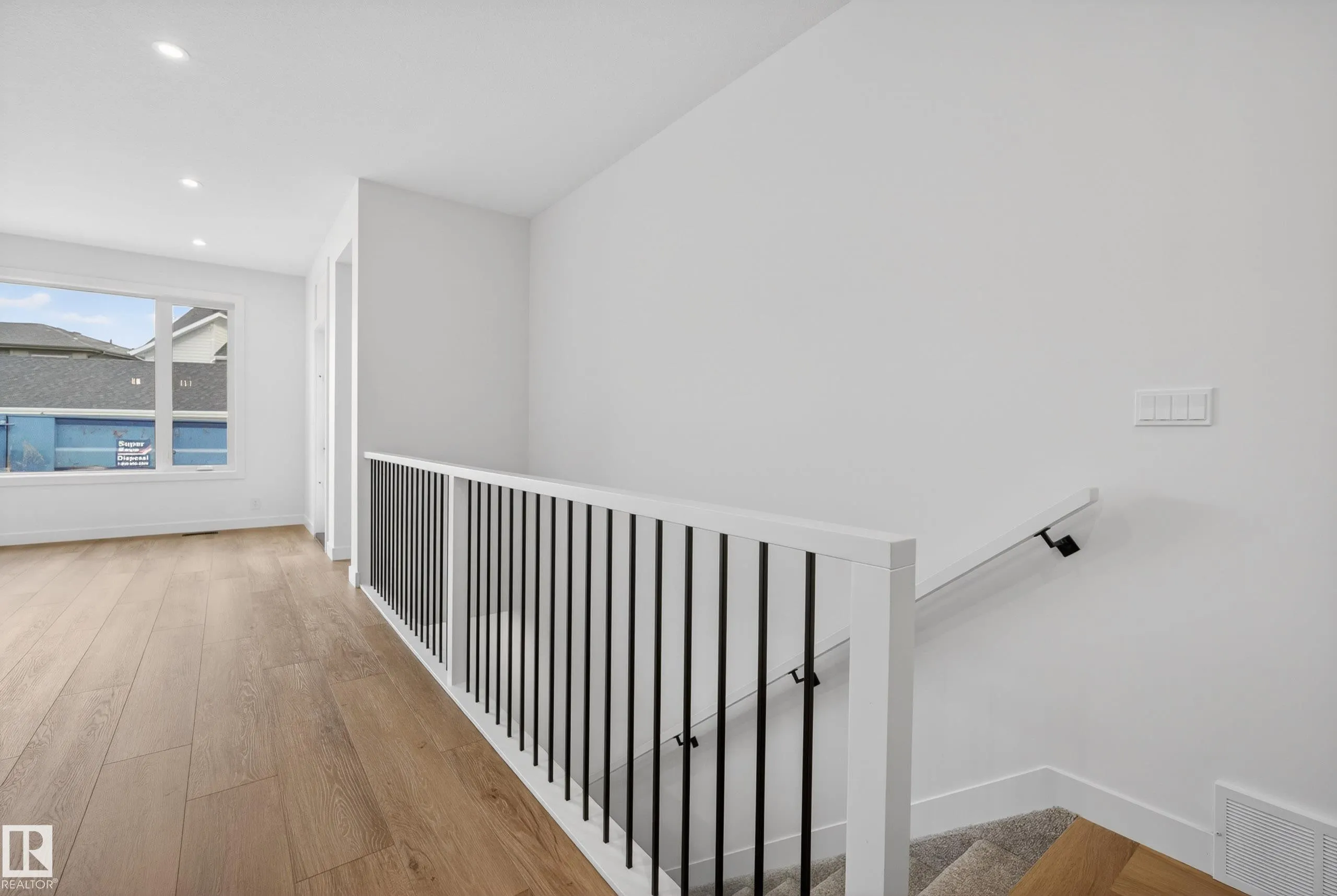 99 NEWBURY Circle