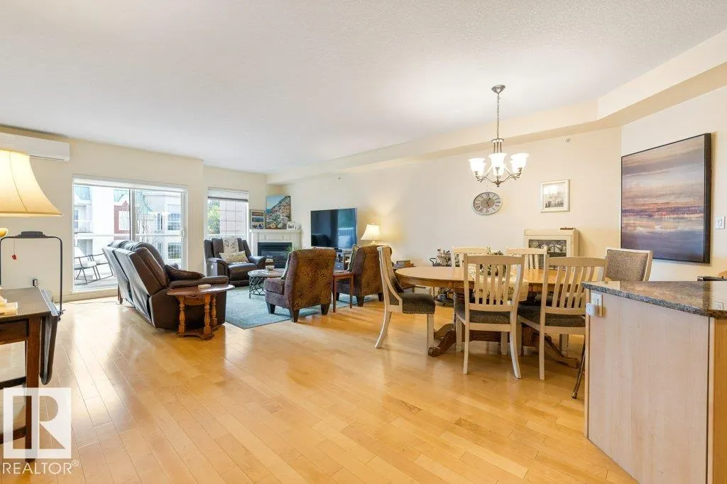 5 PERRON Street
