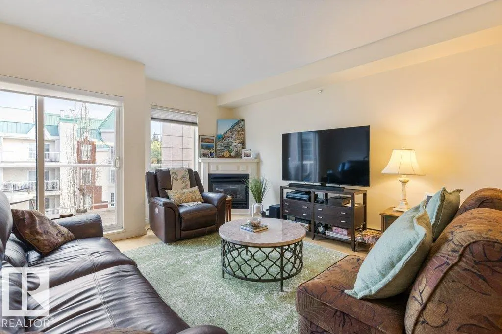 5 PERRON Street