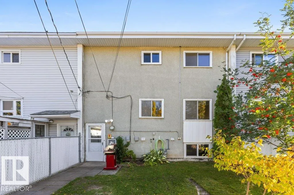 66 GARDEN Crescent