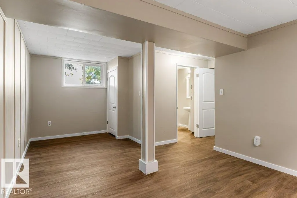 66 GARDEN Crescent