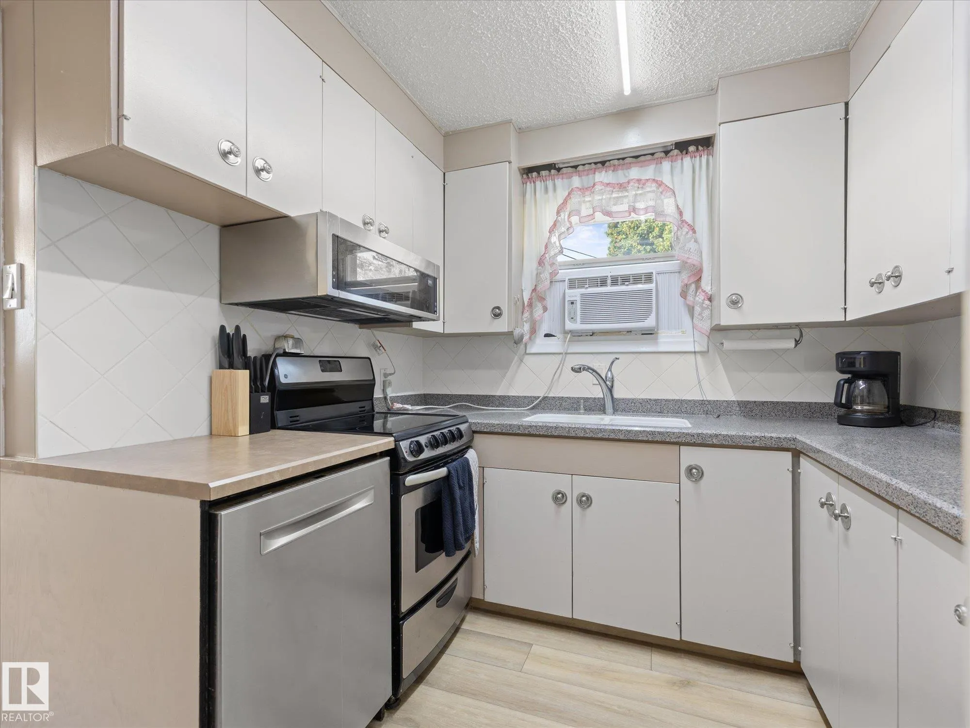 12408 134 Street