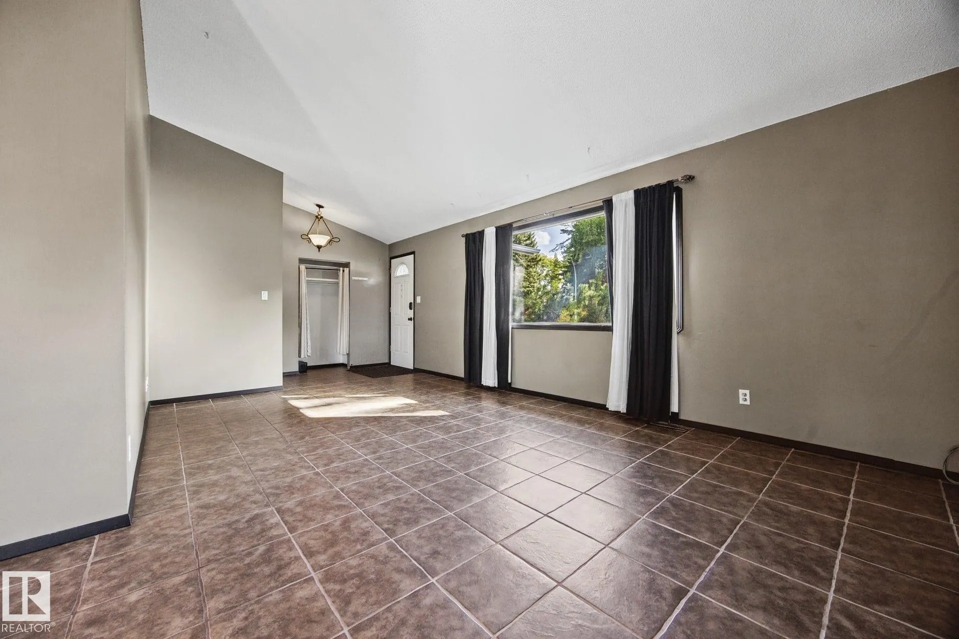 38 RAVEN Drive