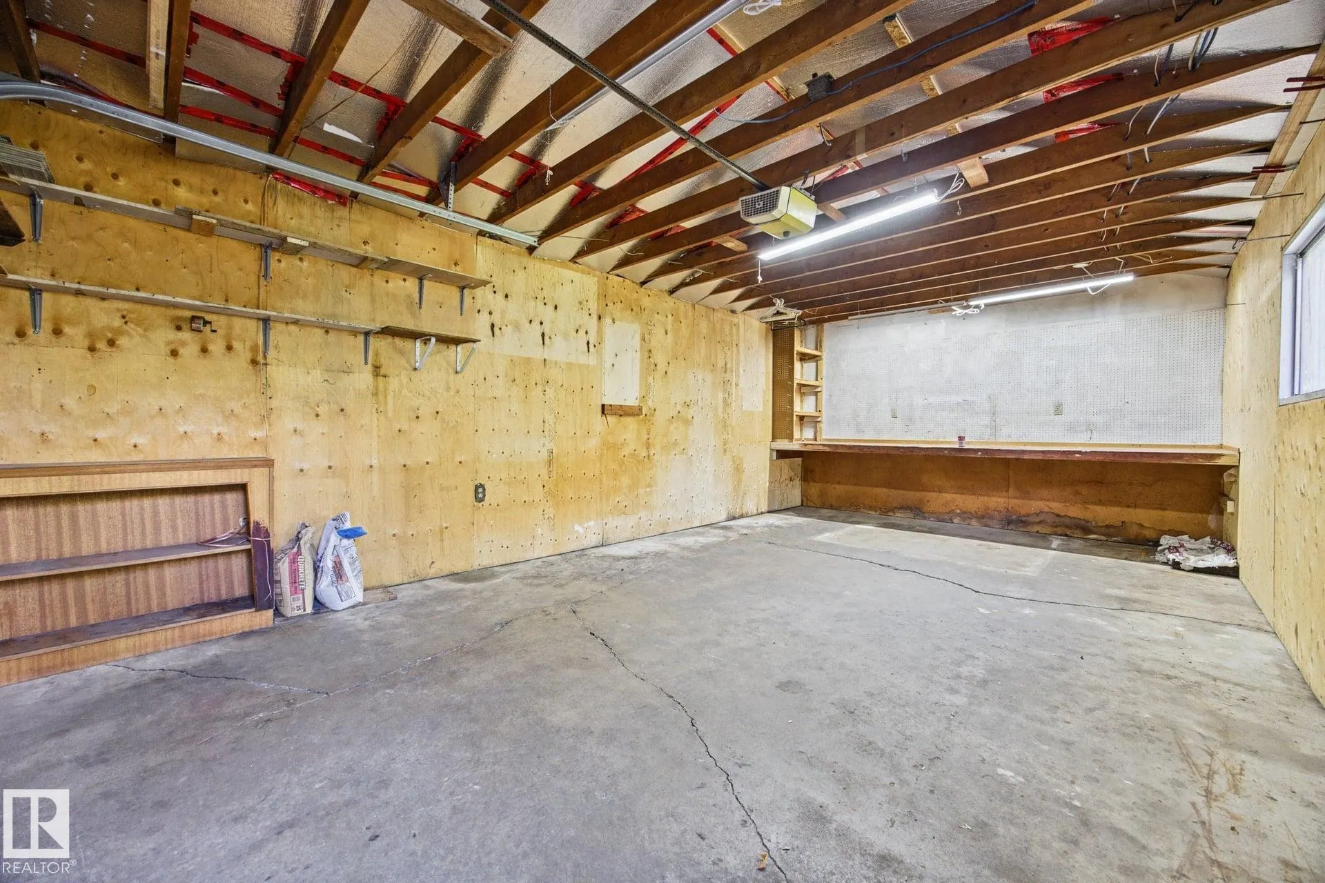 38 RAVEN Drive