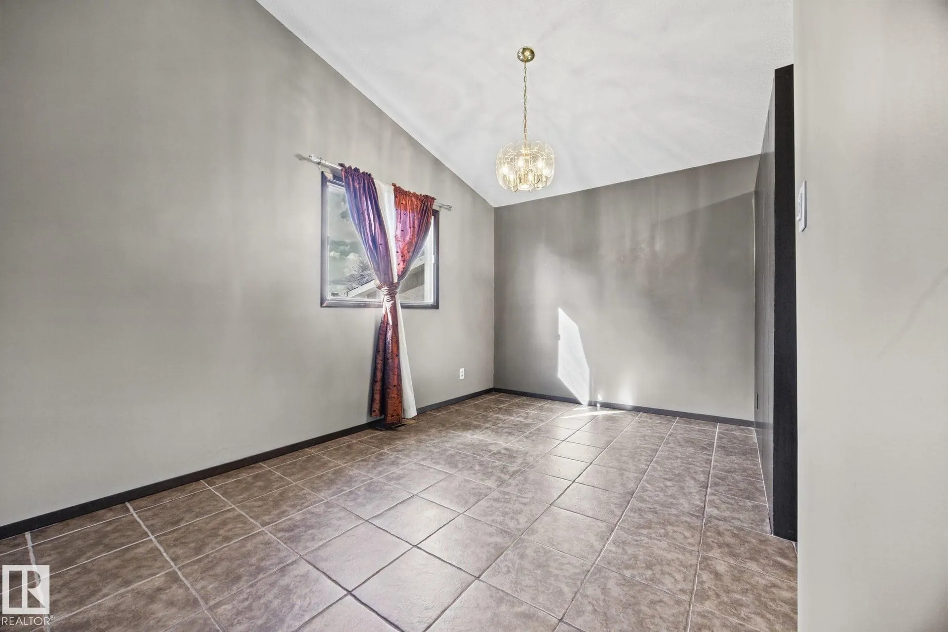 38 RAVEN Drive