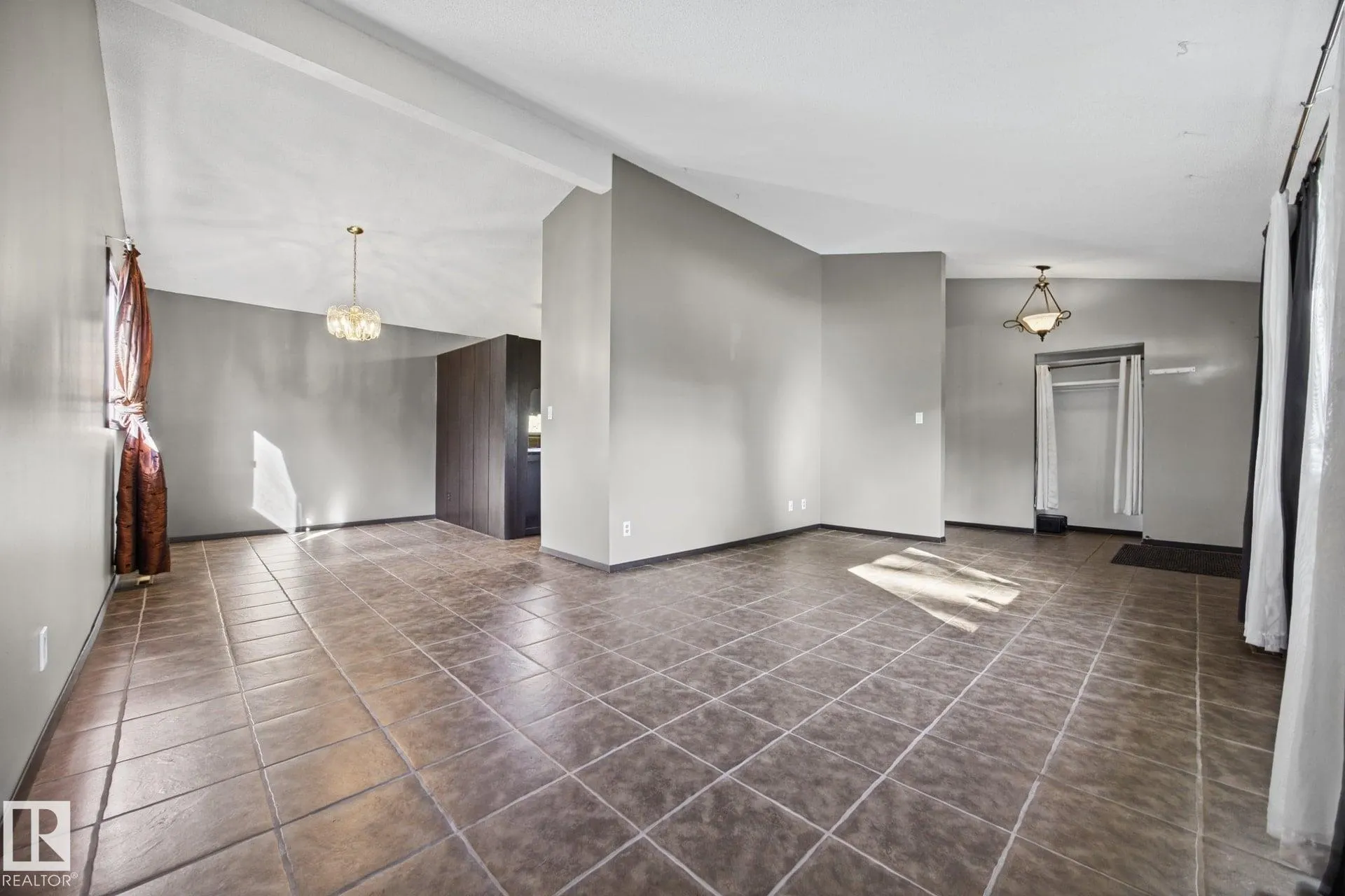 38 RAVEN Drive