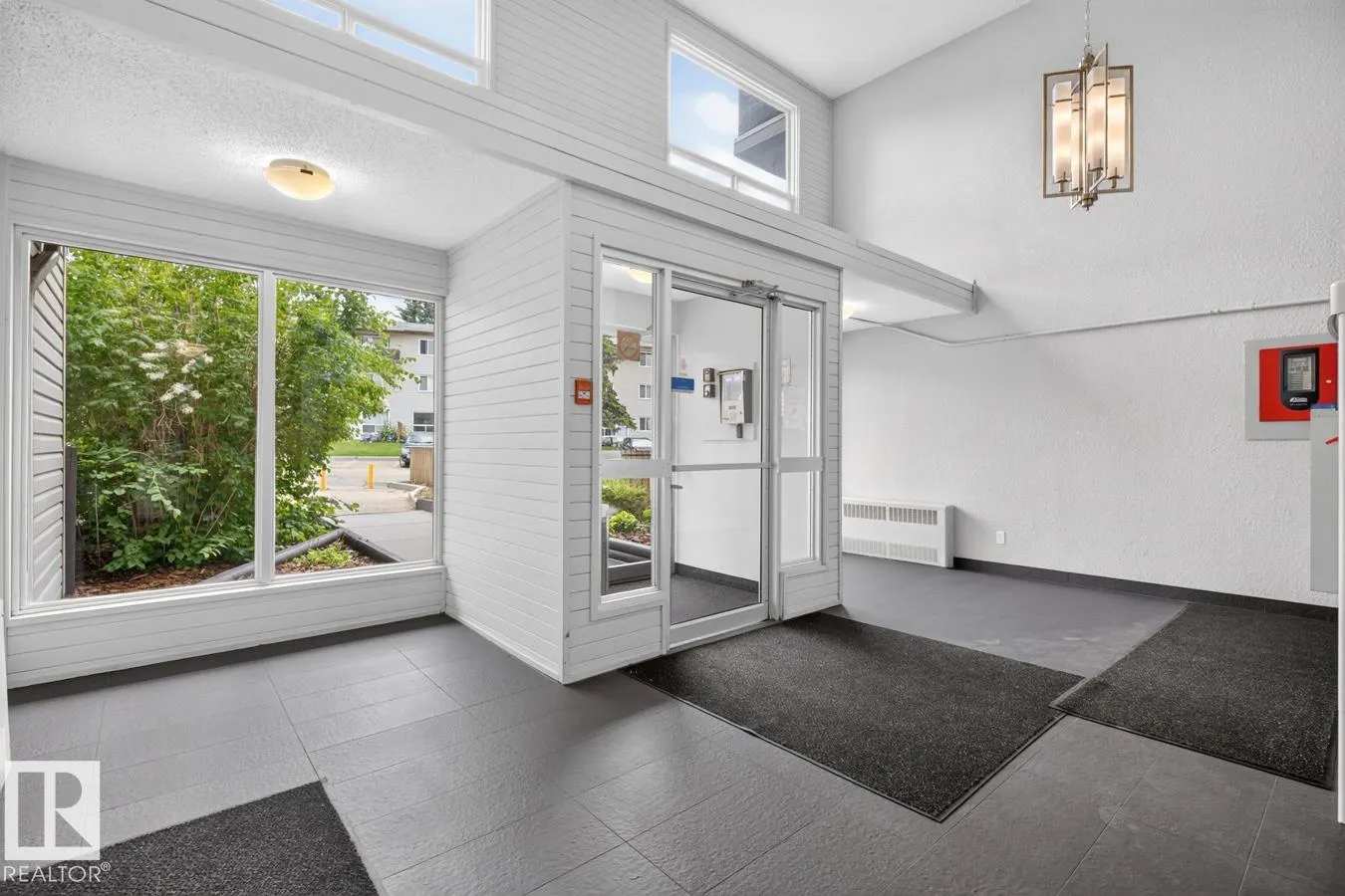237 WOODVALE Road