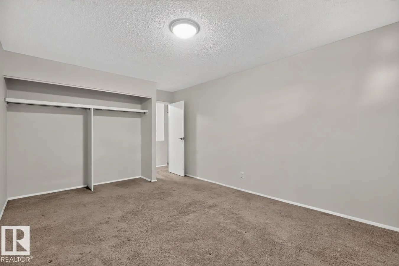 237 WOODVALE Road