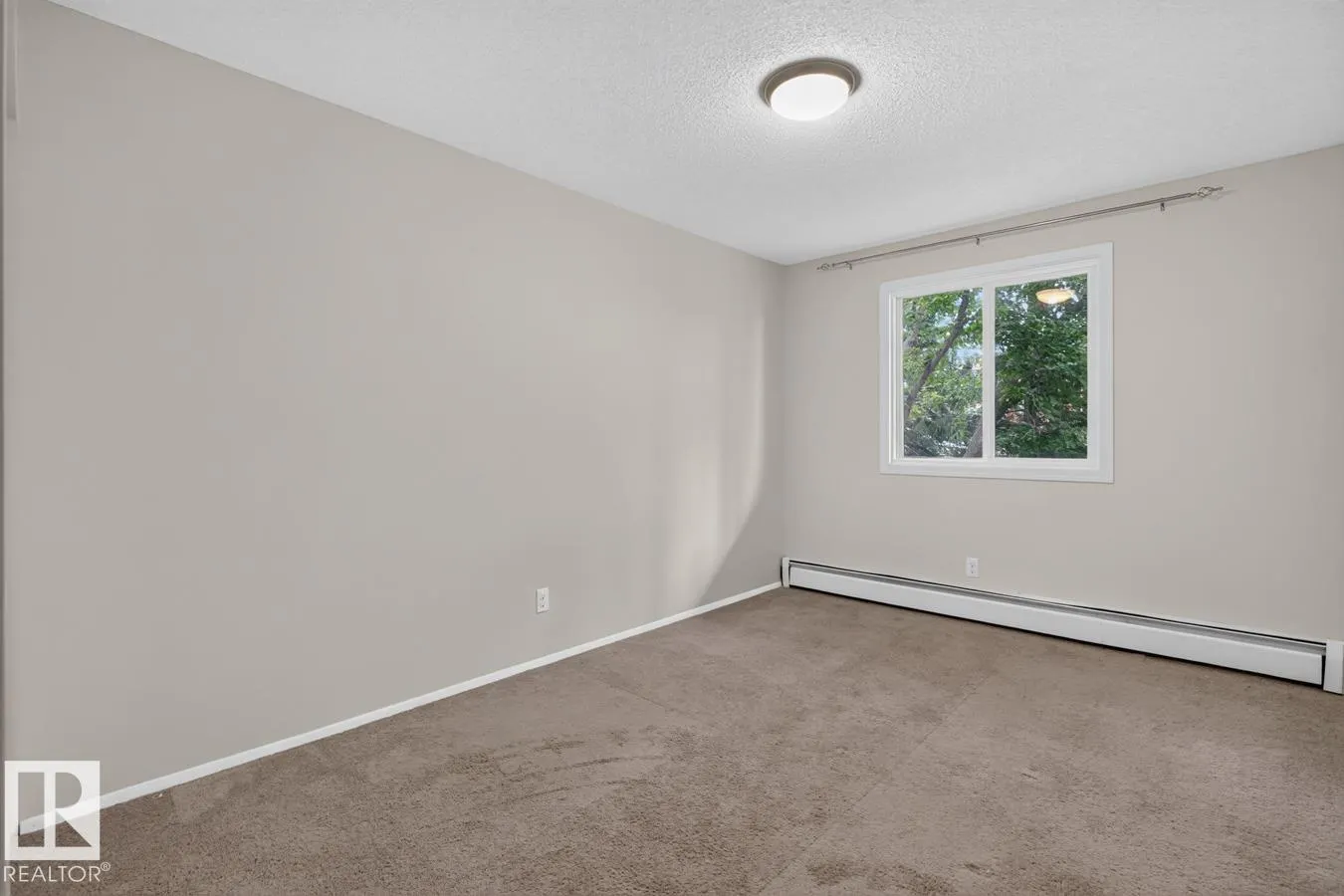 237 WOODVALE Road