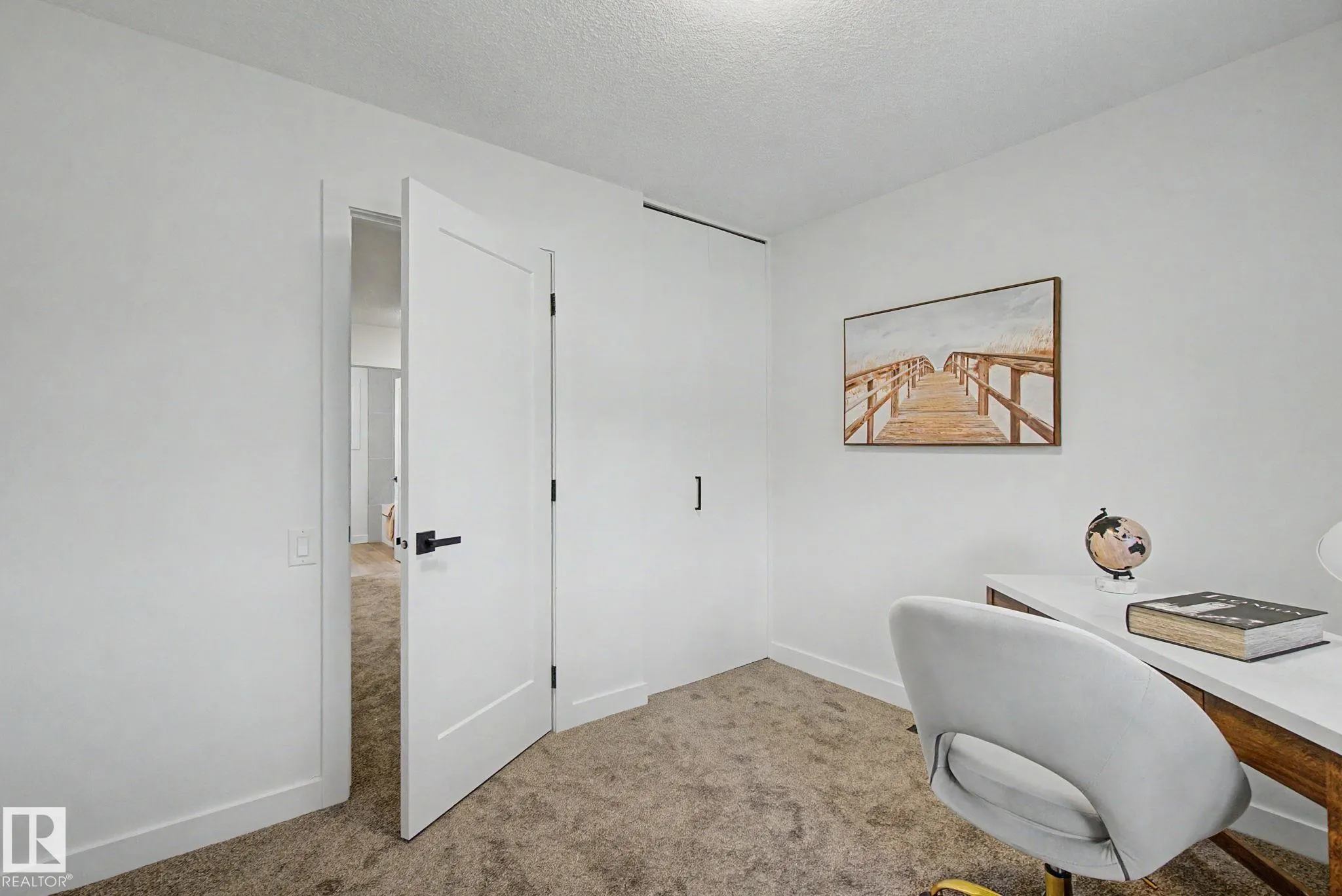 133 GRANDIN Village
