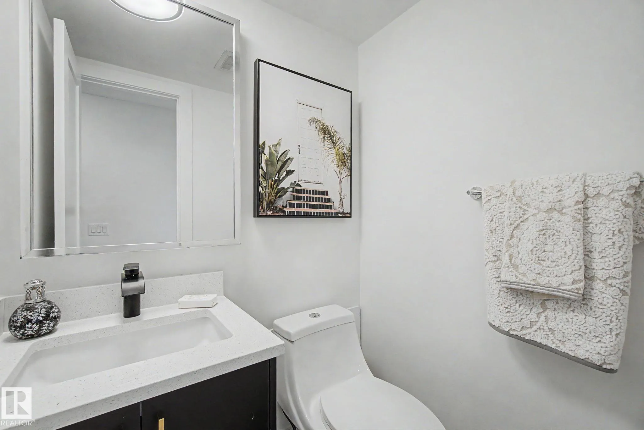 133 GRANDIN Village