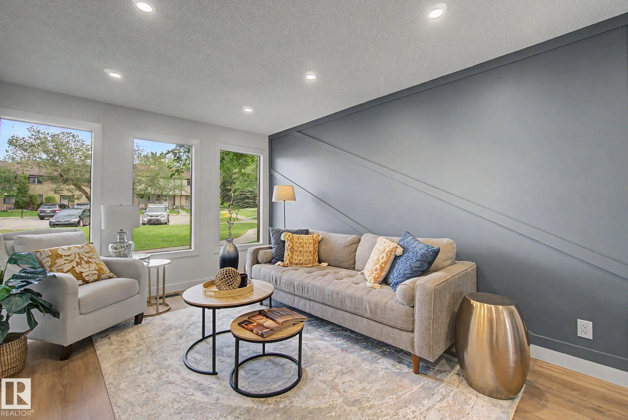 133 GRANDIN Village