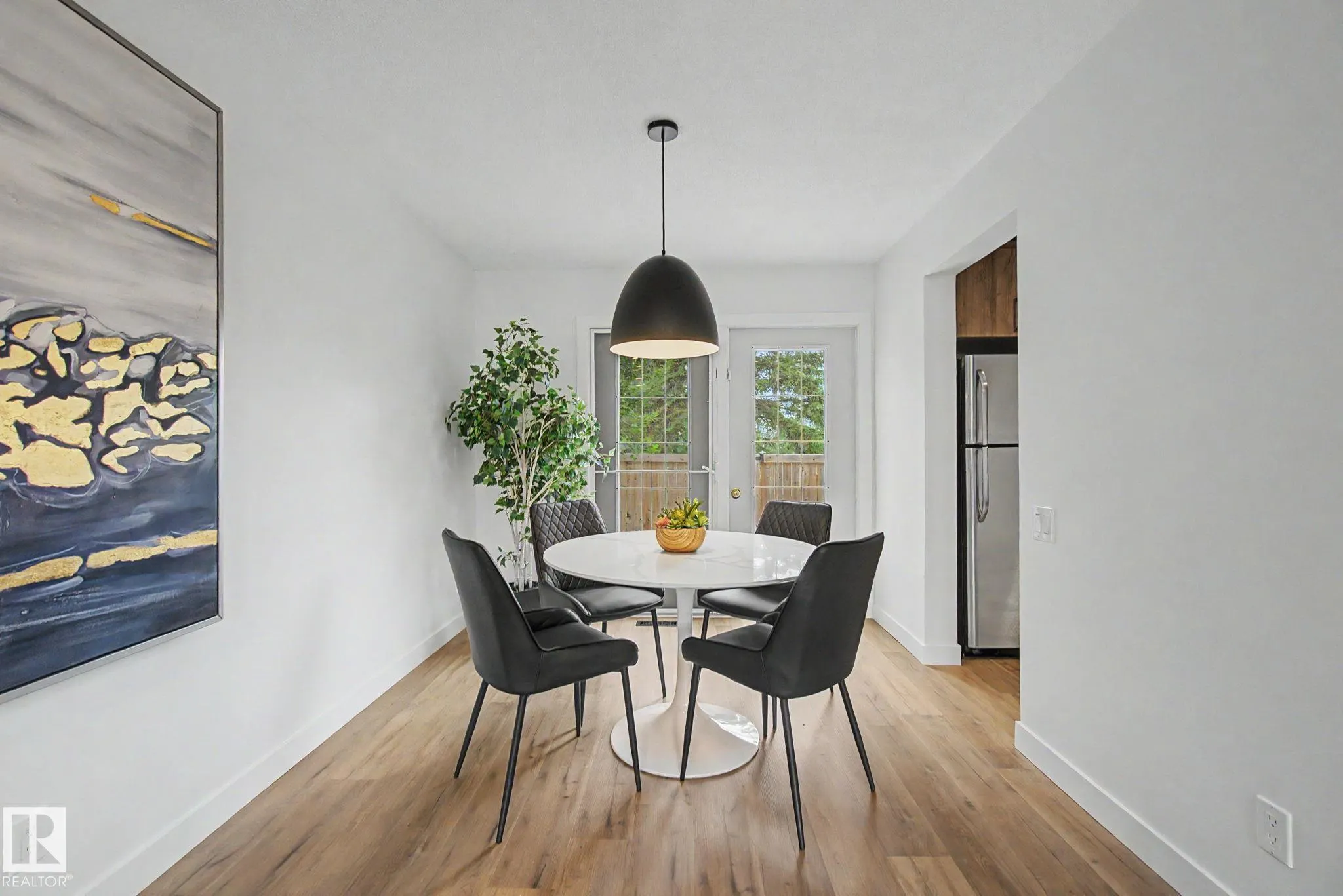 133 GRANDIN Village