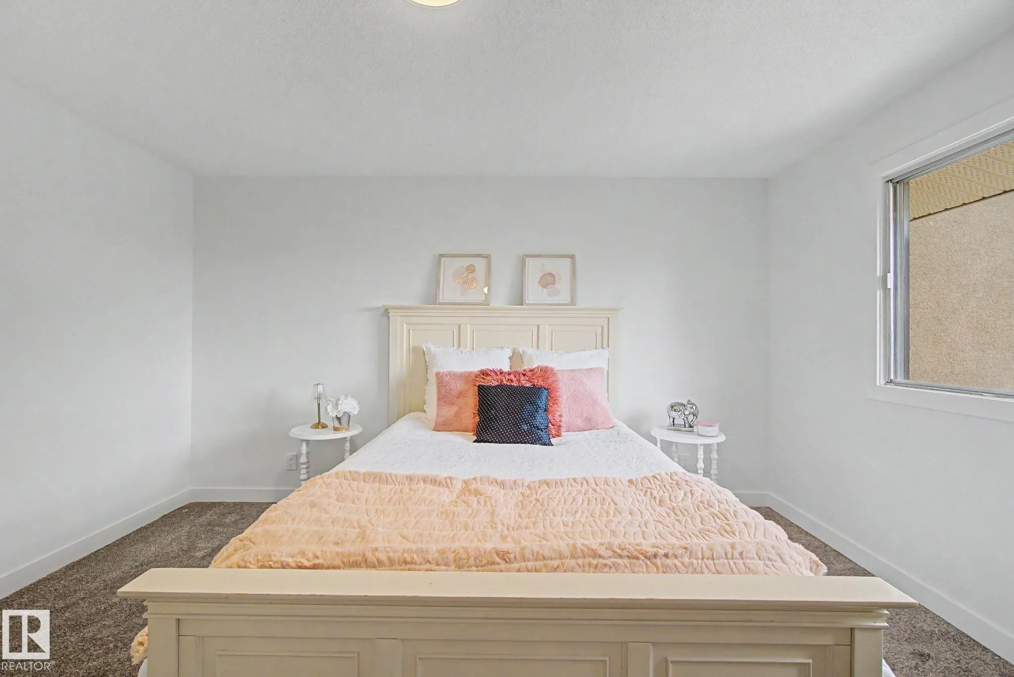 133 GRANDIN Village