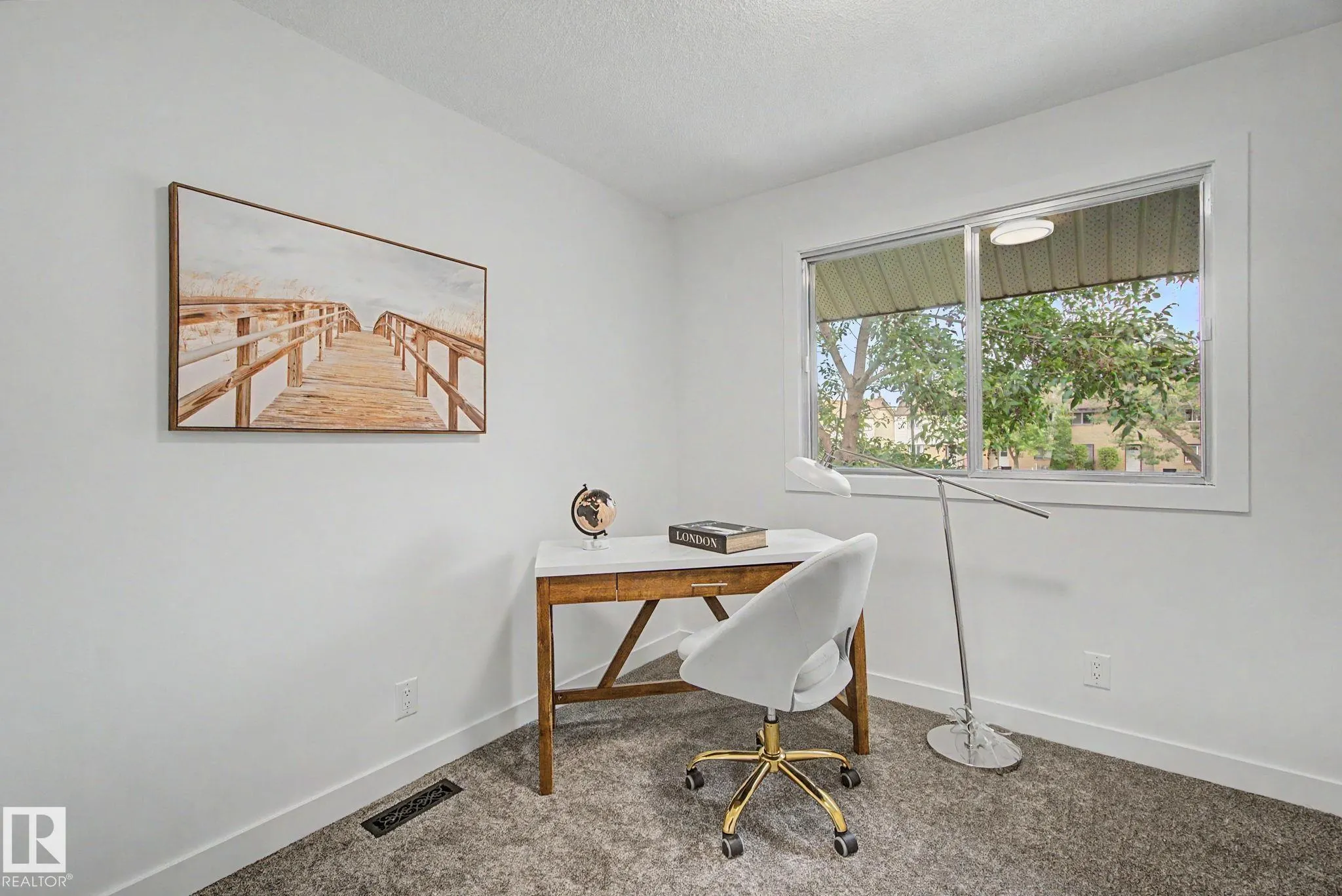 133 GRANDIN Village