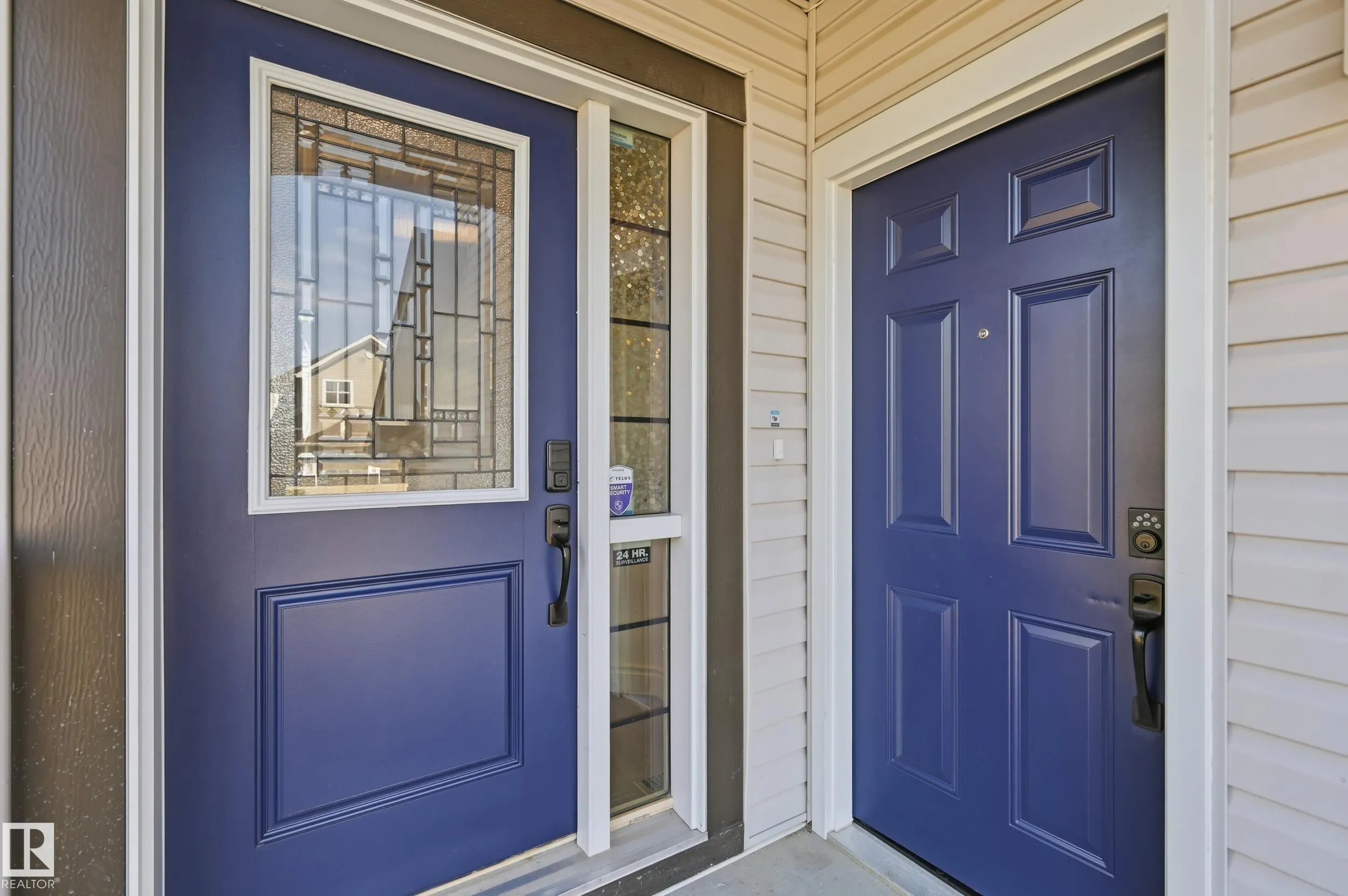 1 SOUTHFORK Close