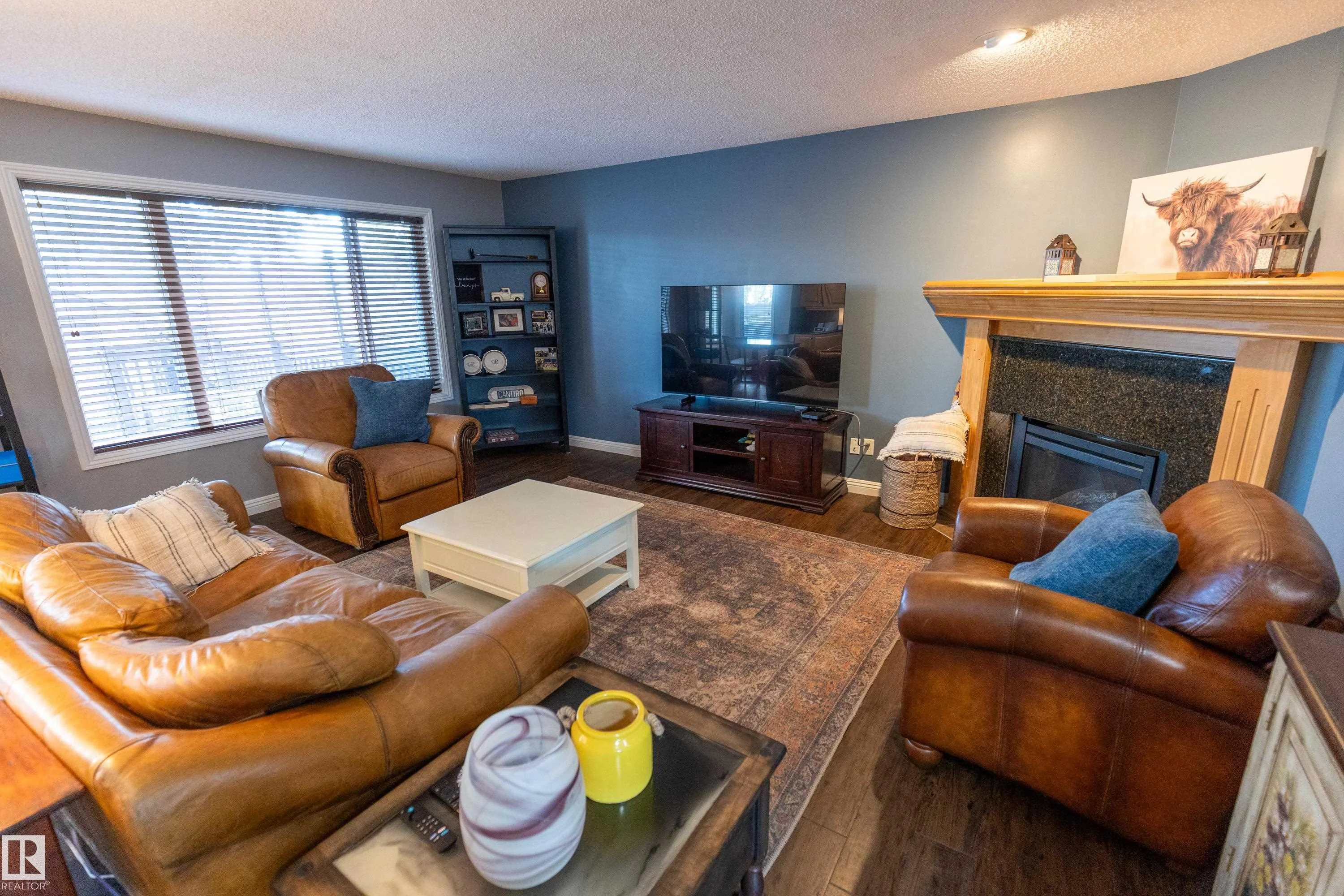 28 BECKER Crescent