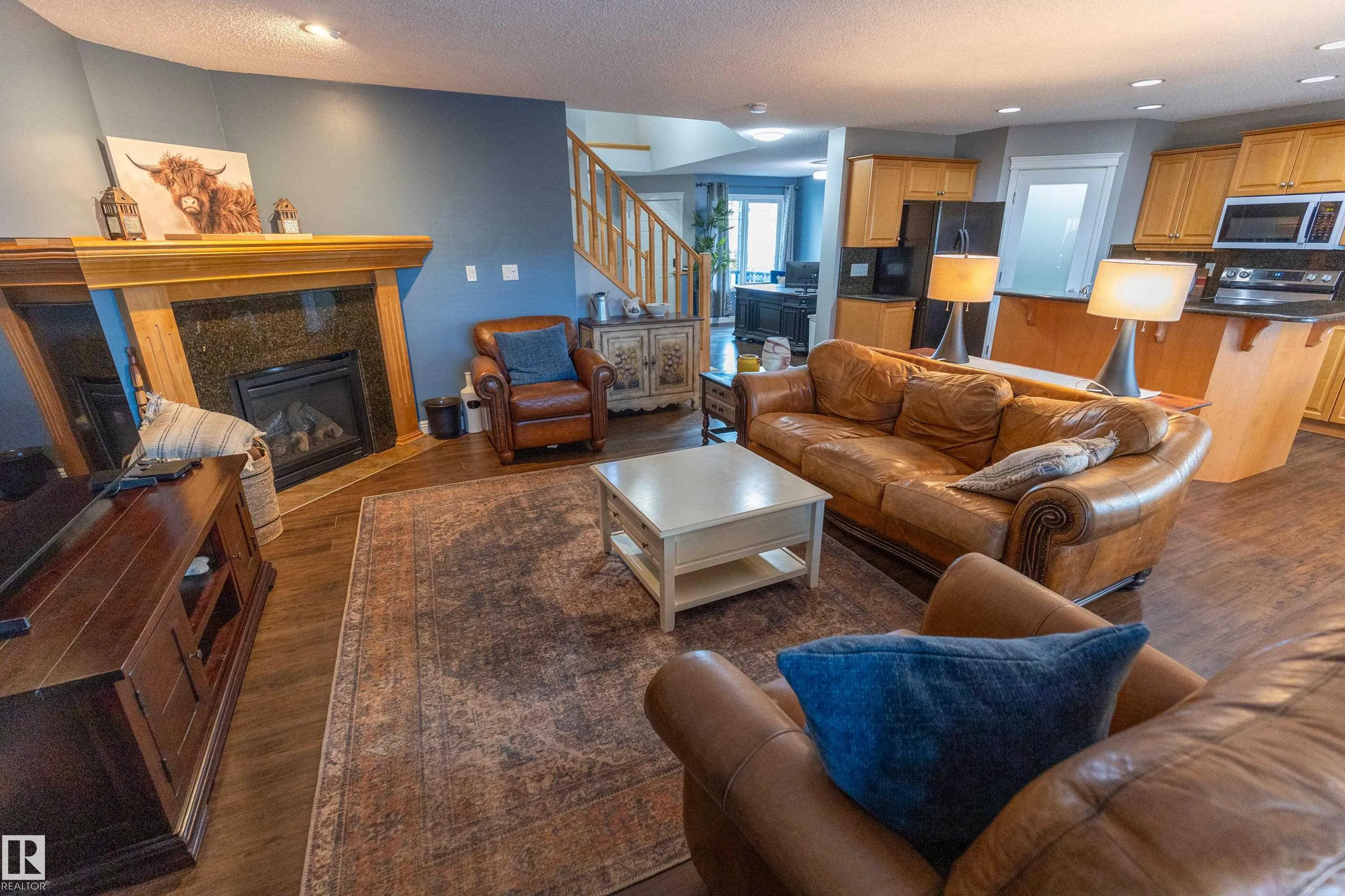 28 BECKER Crescent