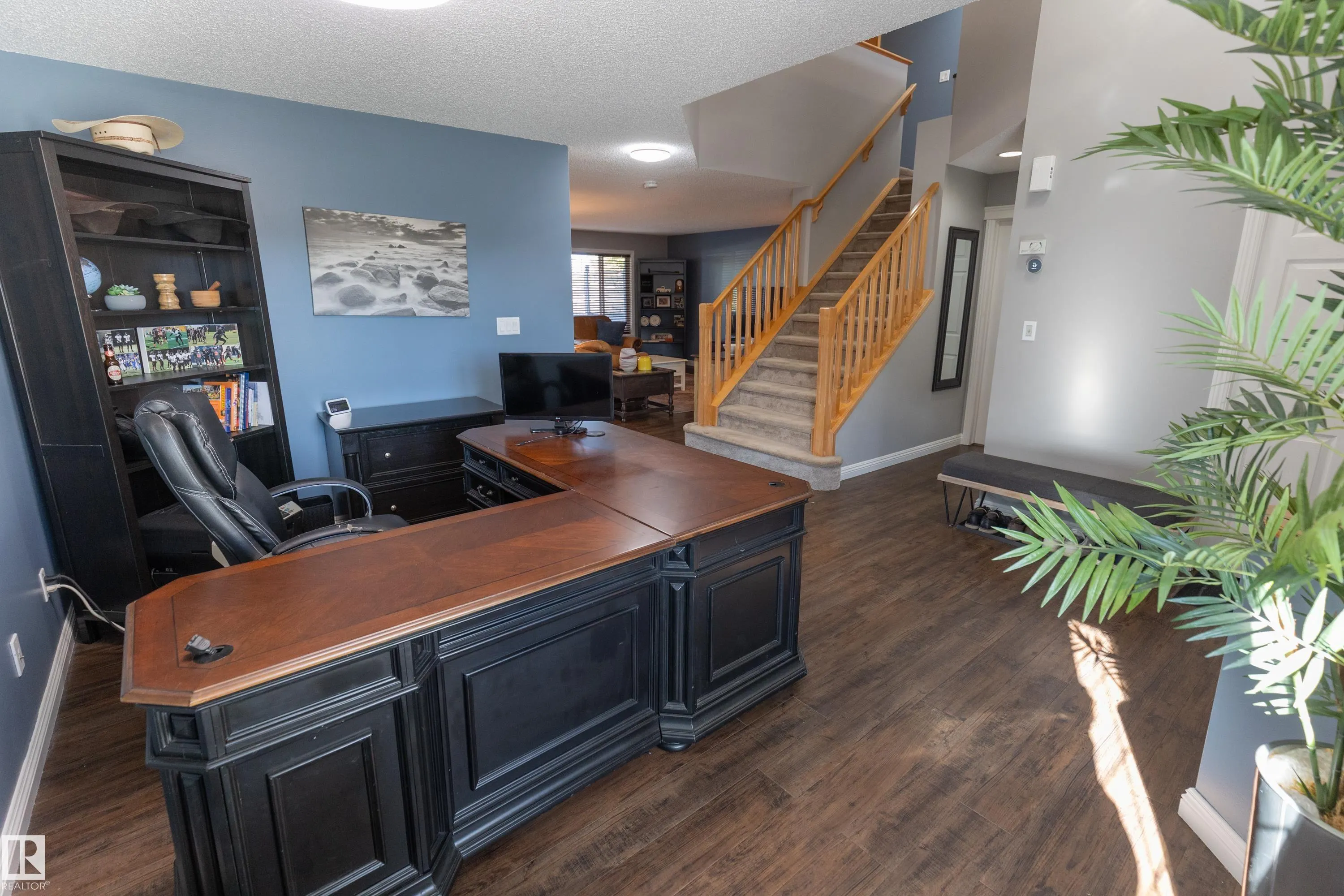 28 BECKER Crescent