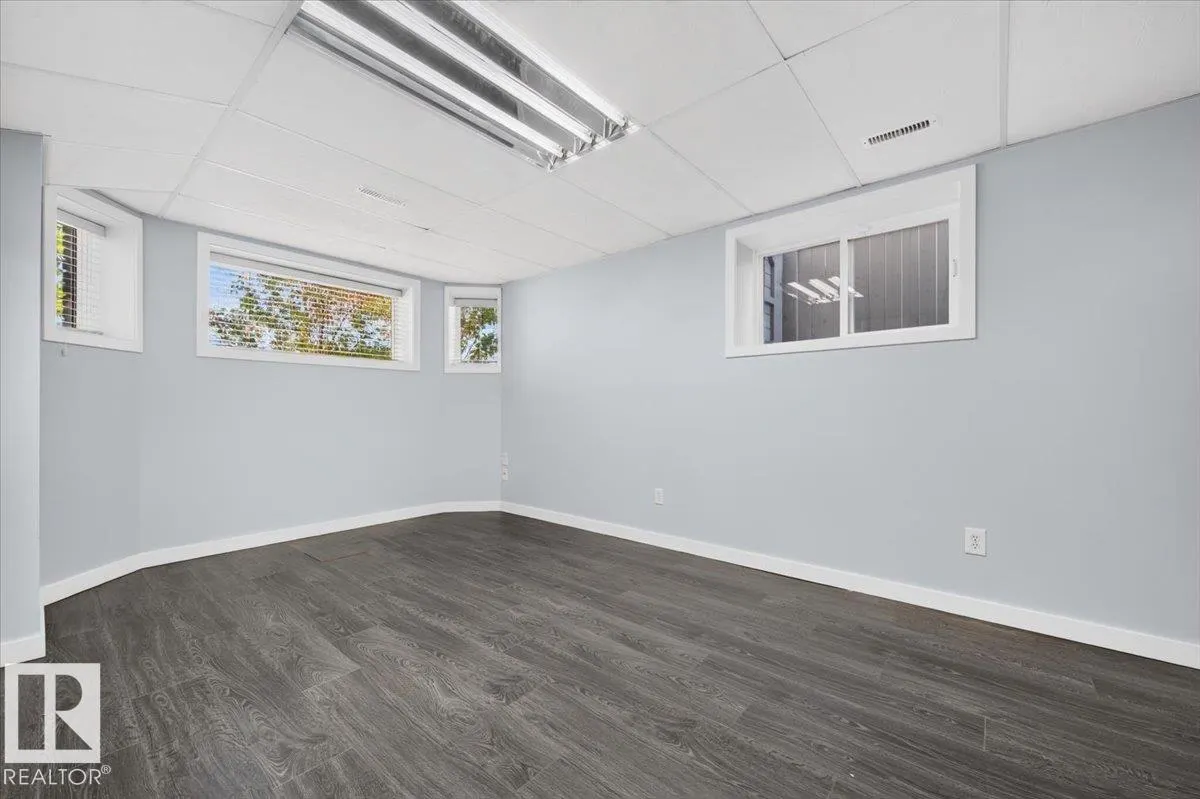 417 Hollick Kenyon Road