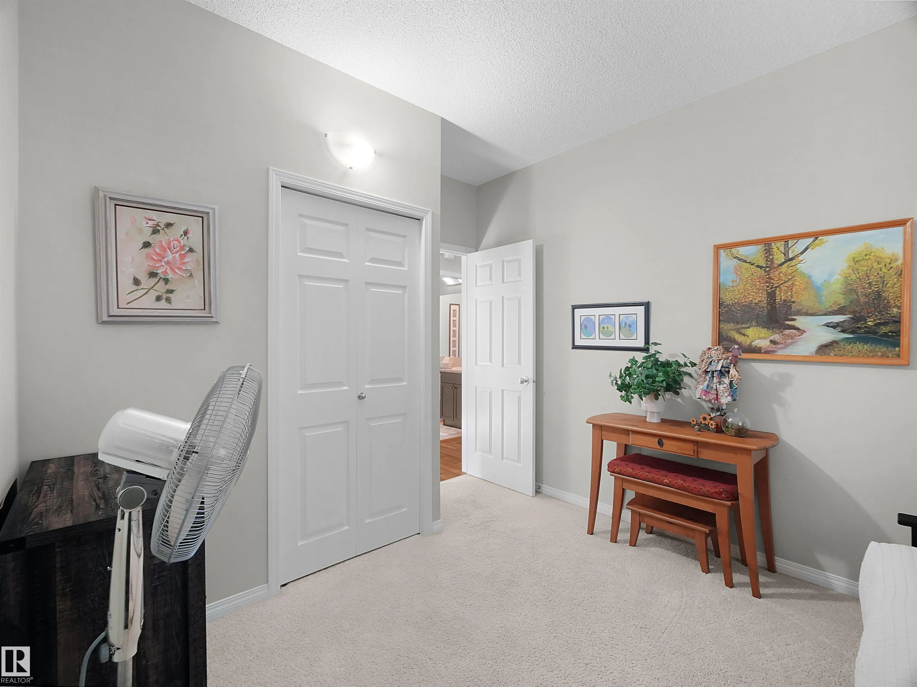 30 OAK VISTA Drive