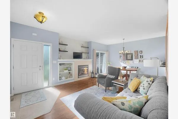 30 OAK VISTA Drive