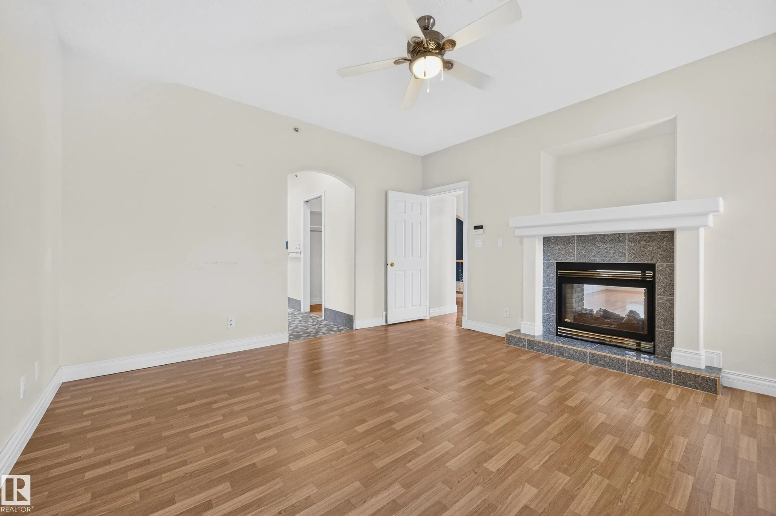 52304 RGE ROAD 233