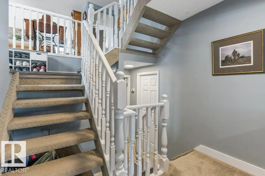 7 WHITEOAKS Estates