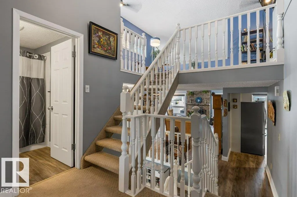 7 WHITEOAKS Estates
