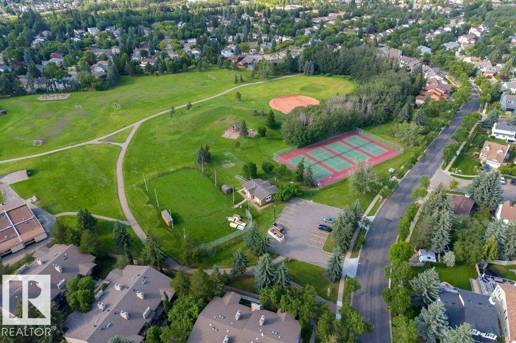 7 WHITEOAKS Estates