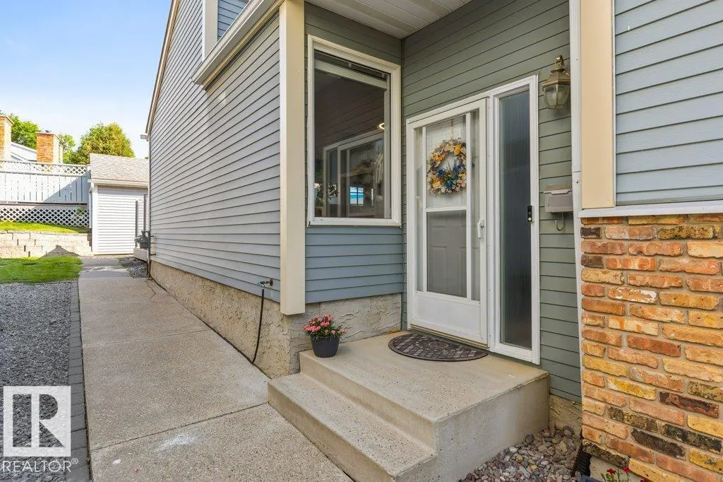 7 WHITEOAKS Estates