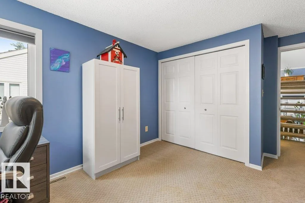 7 WHITEOAKS Estates
