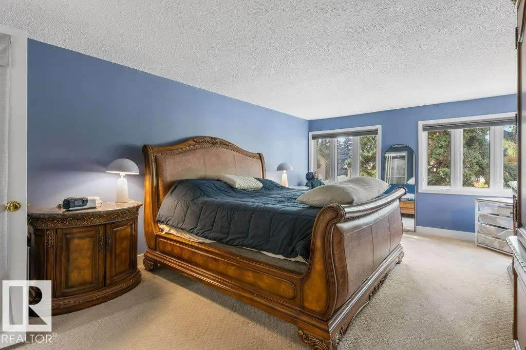 7 WHITEOAKS Estates