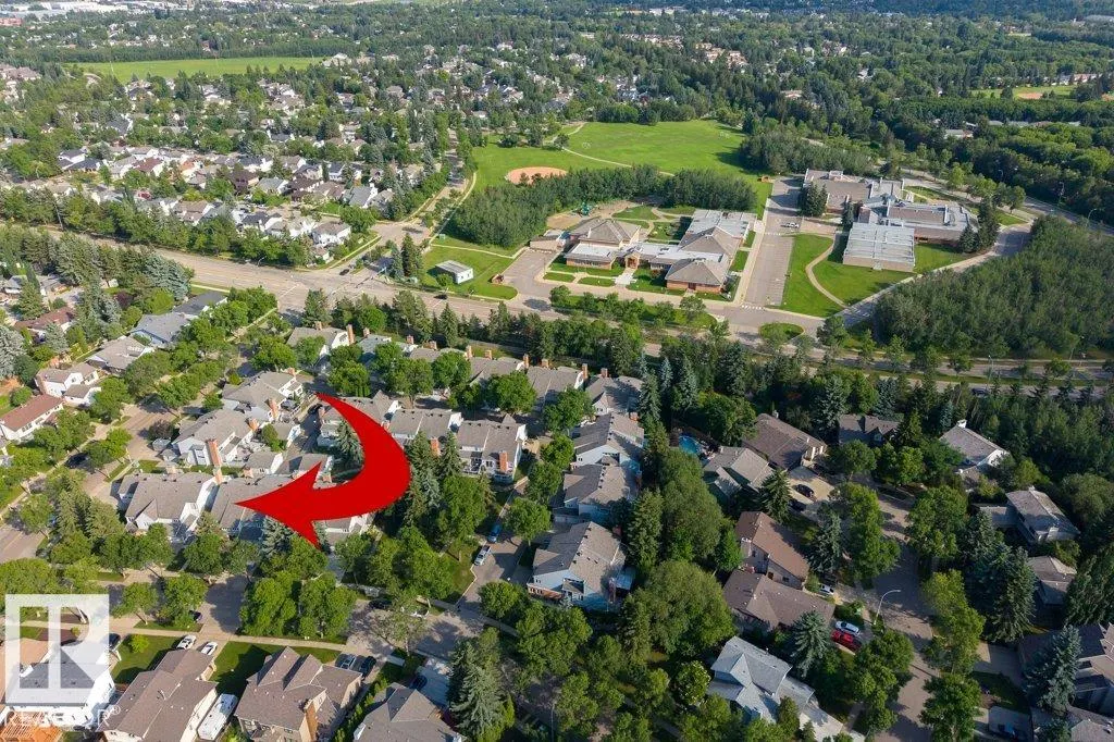 7 WHITEOAKS Estates