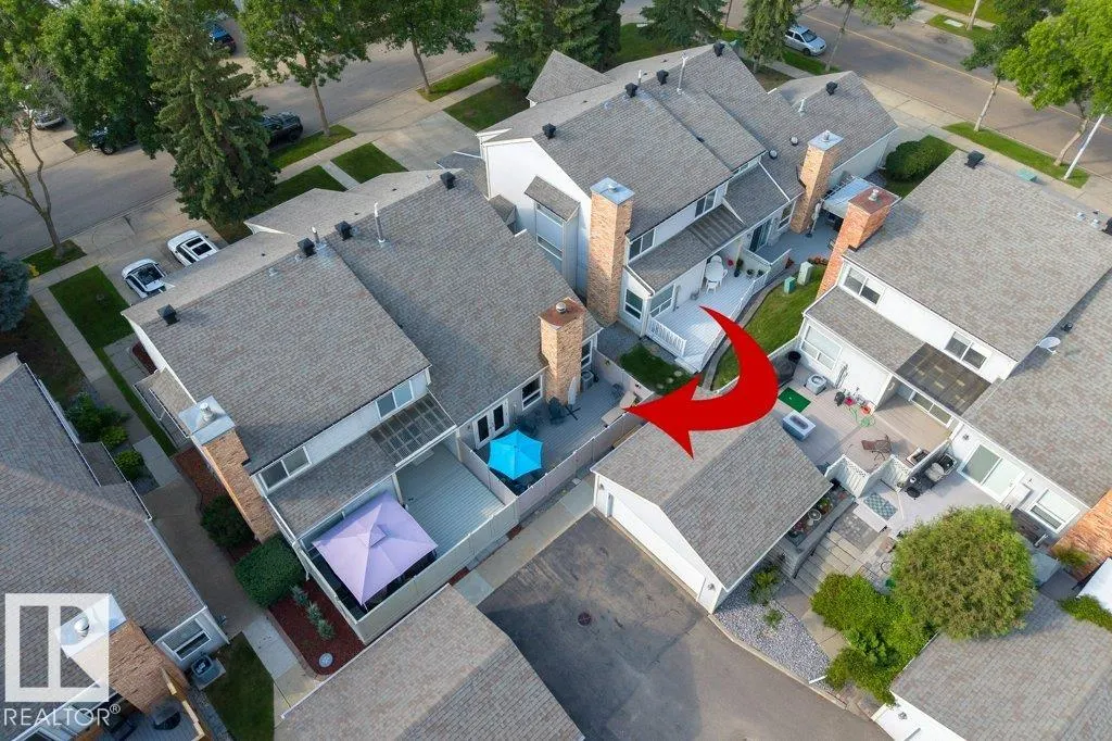 7 WHITEOAKS Estates