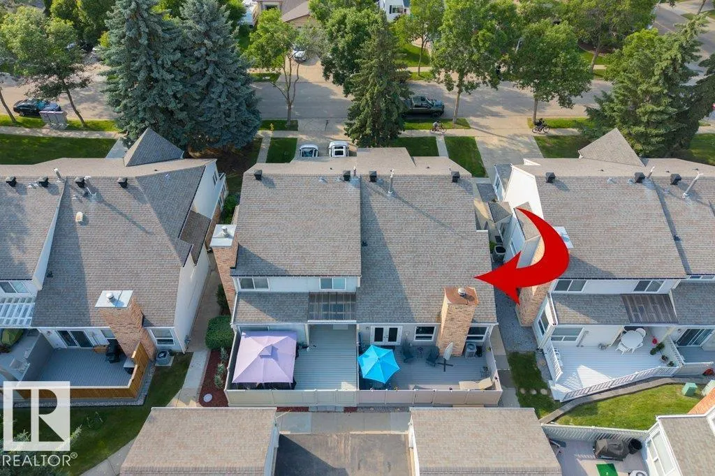 7 WHITEOAKS Estates