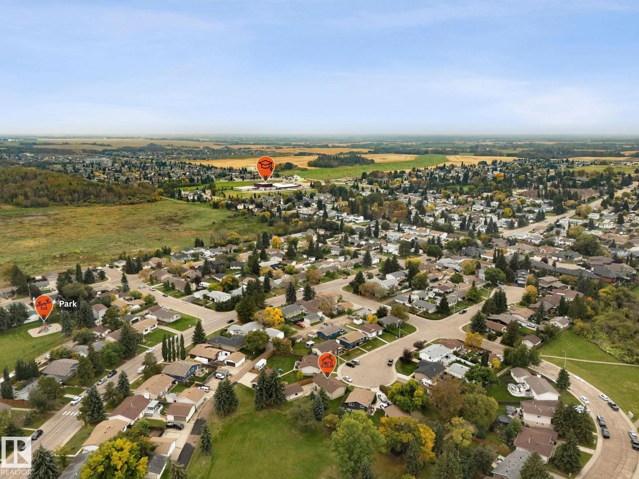 6 CAMPBELL CRES