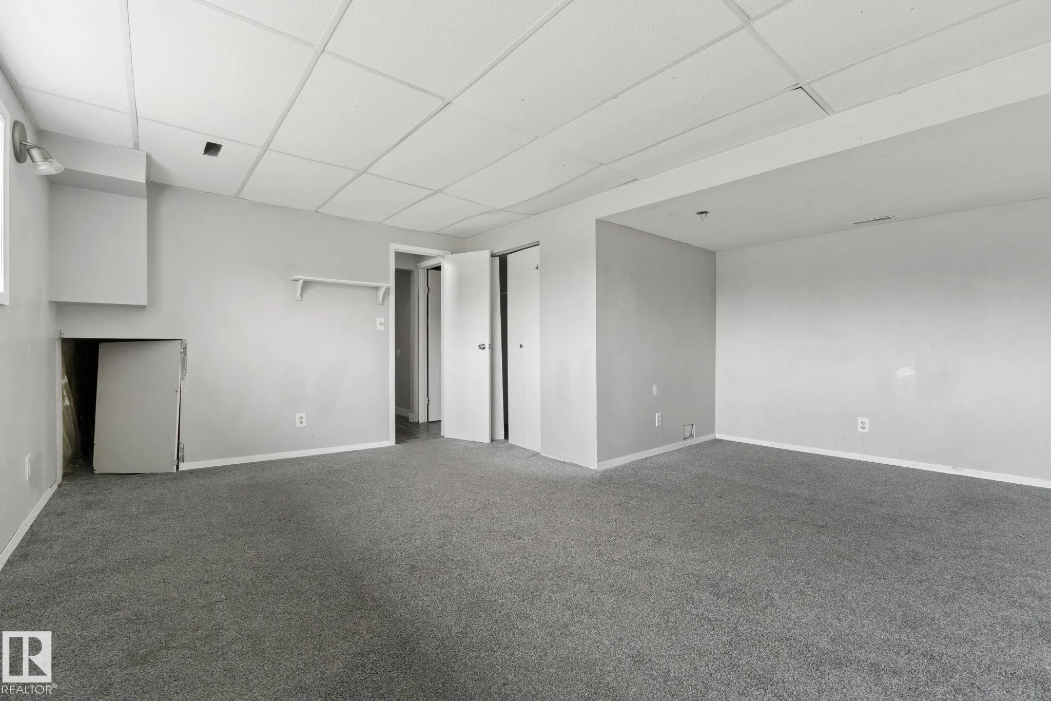 6 CAMPBELL CRES