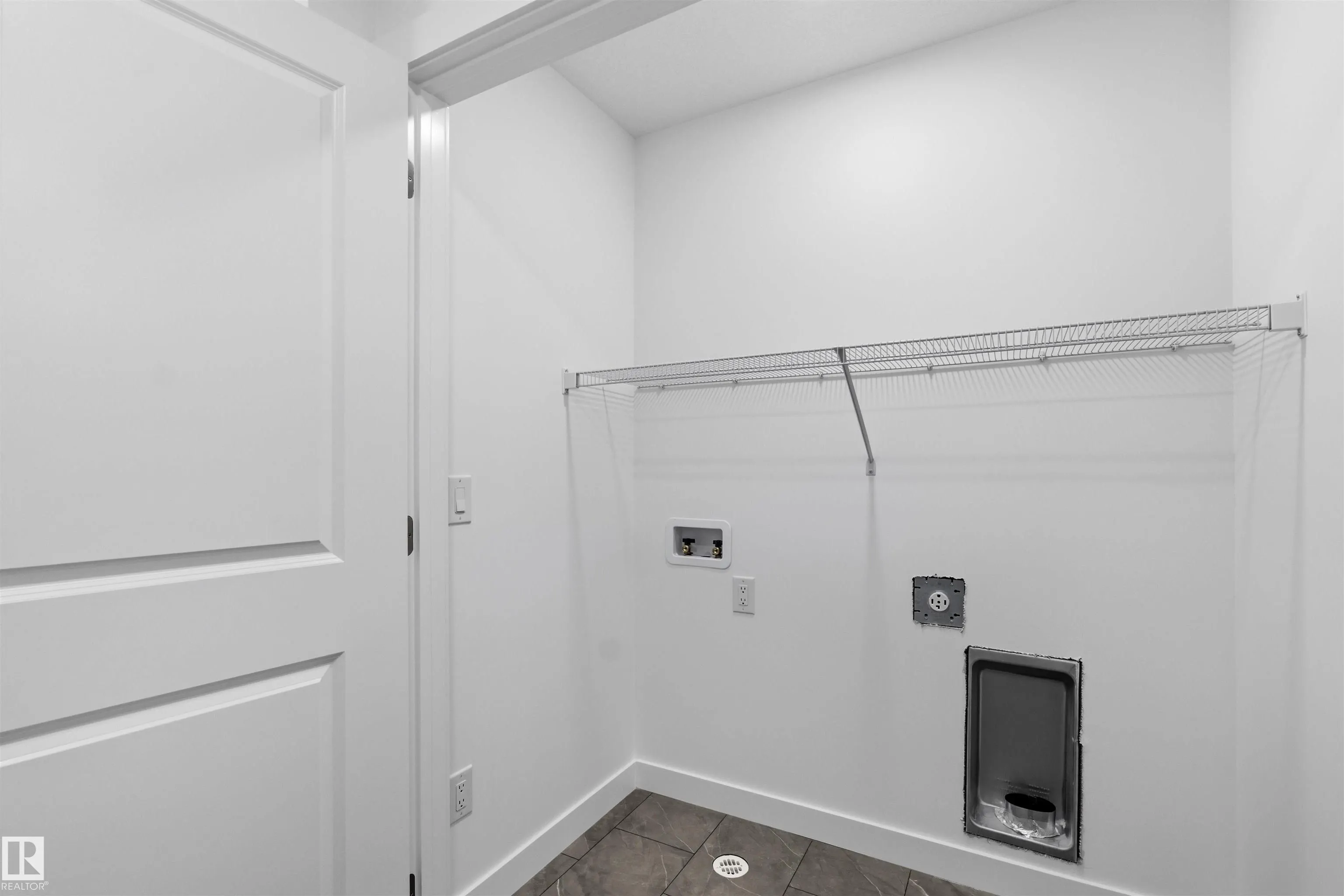 255 Elliott Wynd