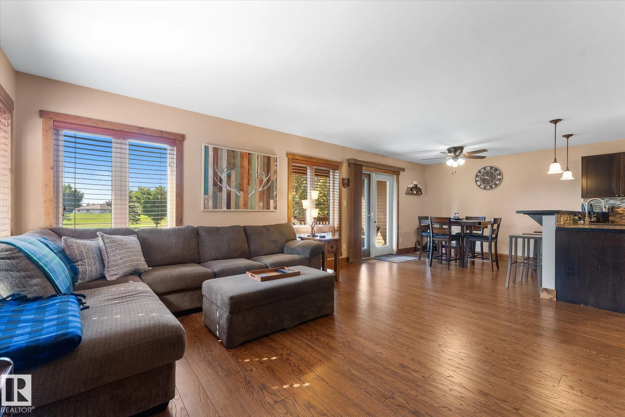 804 GRAYBRIAR Green