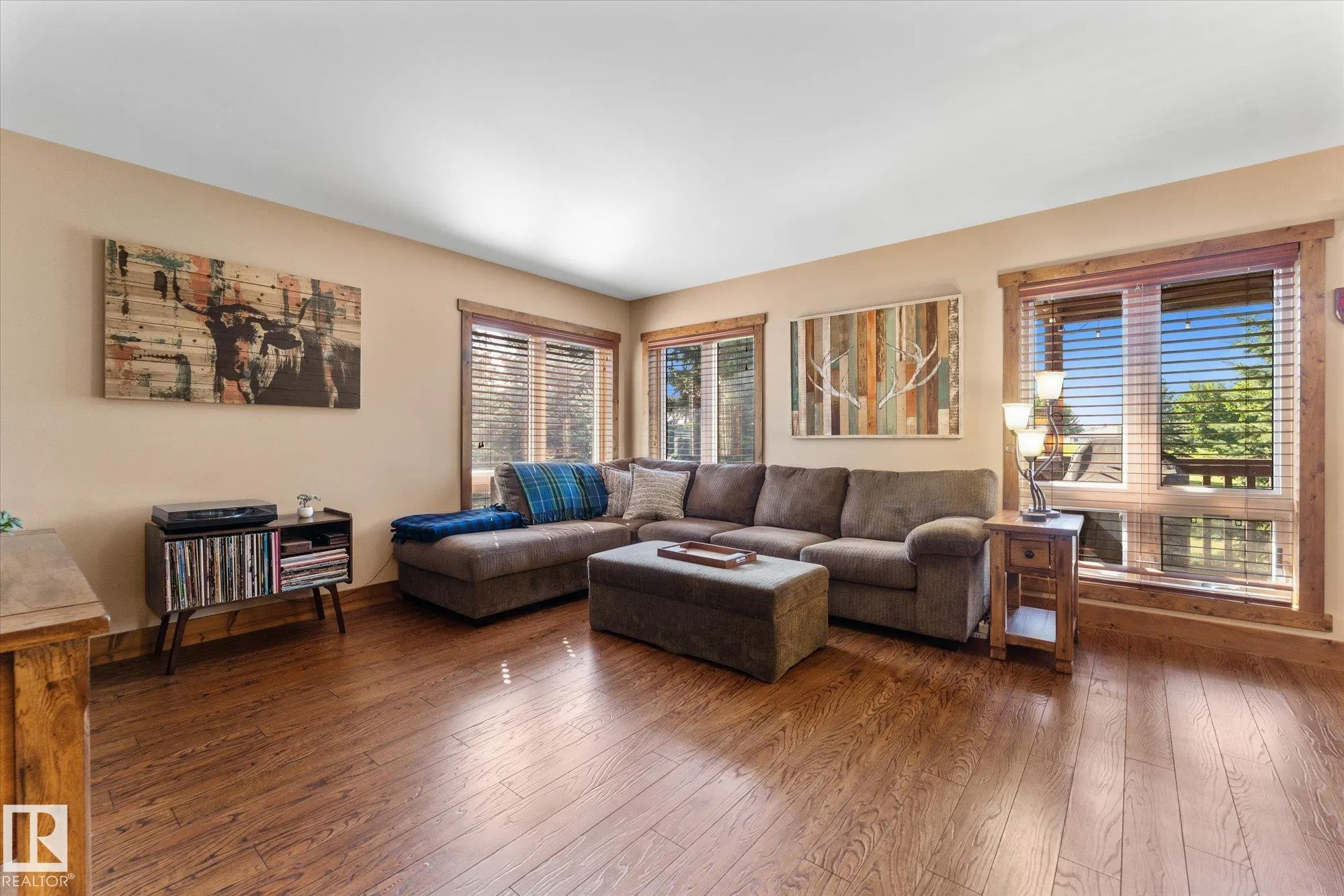 804 GRAYBRIAR Green