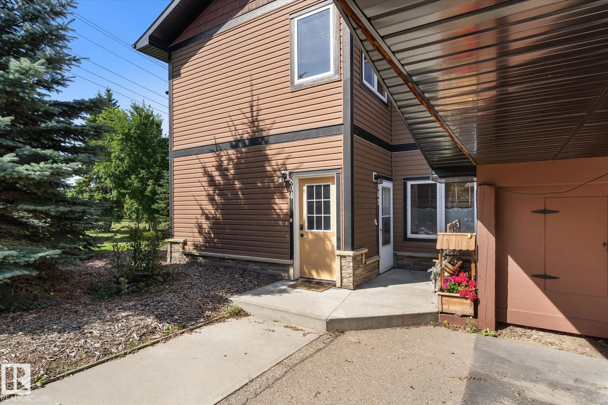804 GRAYBRIAR Green