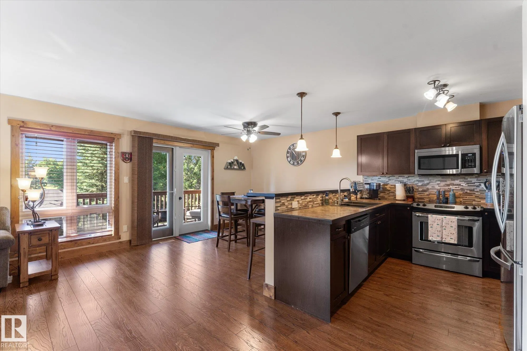 804 GRAYBRIAR Green