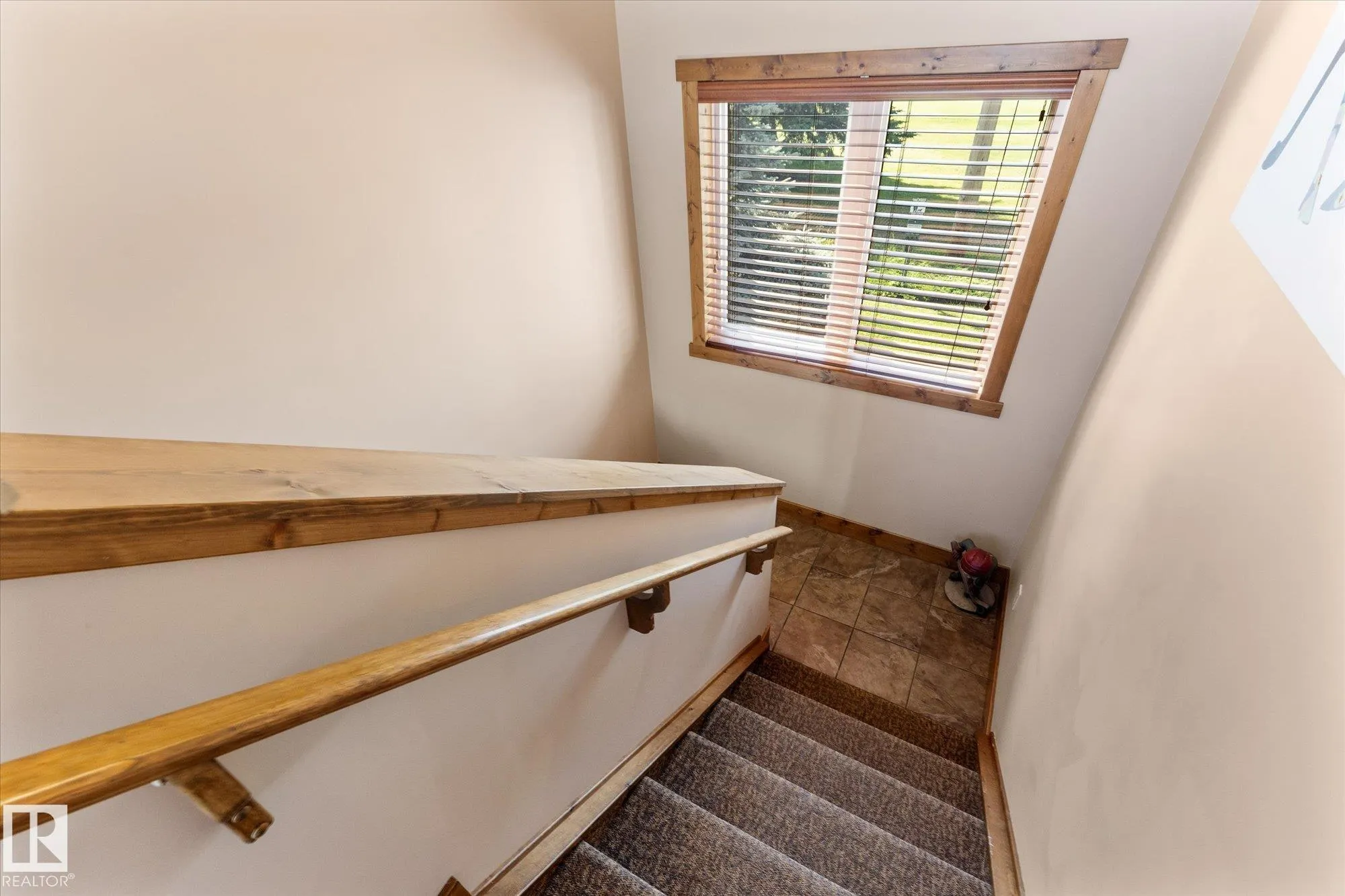 804 GRAYBRIAR Green