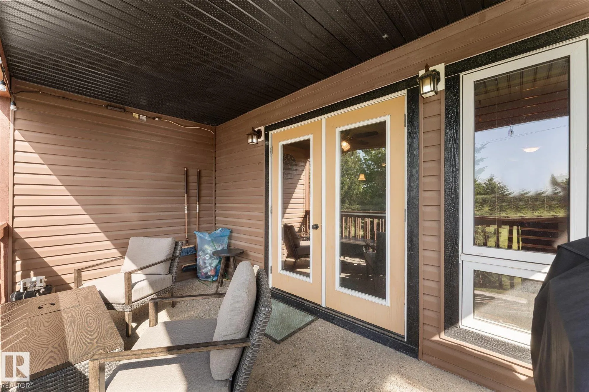 804 GRAYBRIAR Green