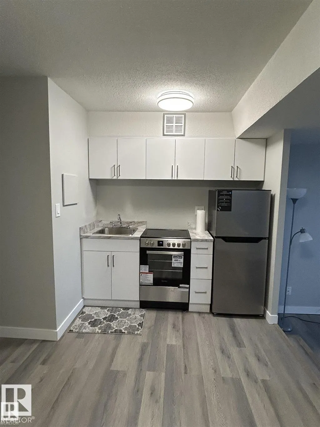 10160 114 Street