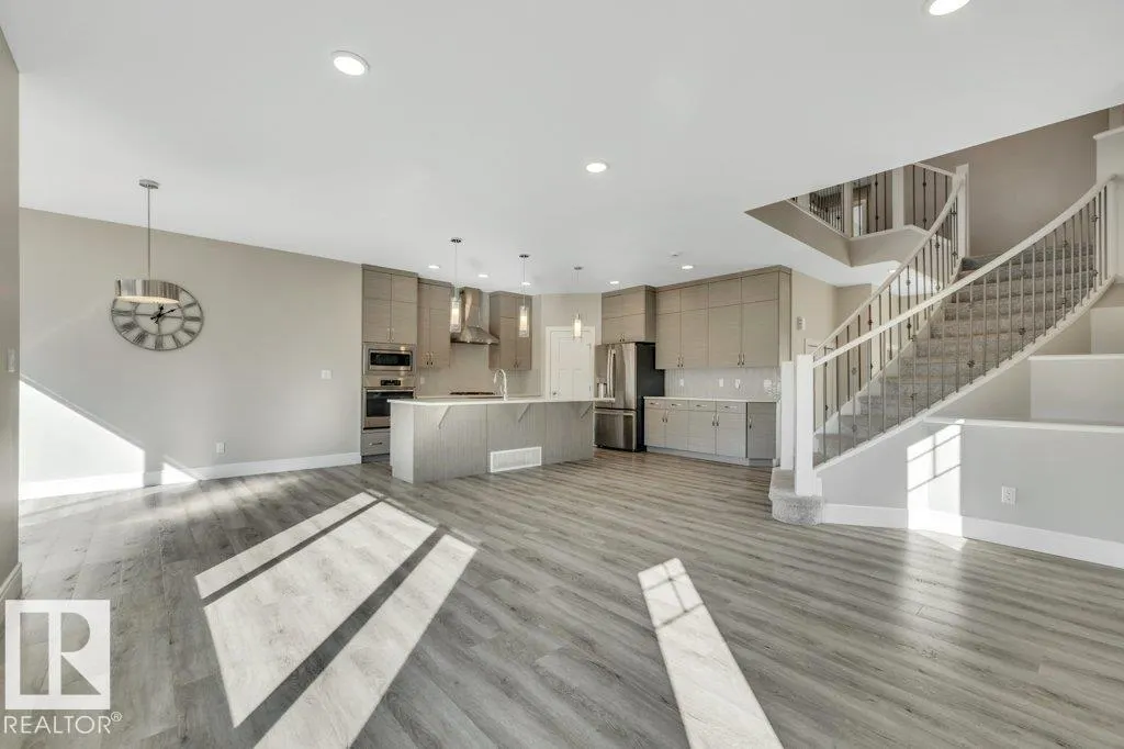 2083 PRICE LANDING Landing