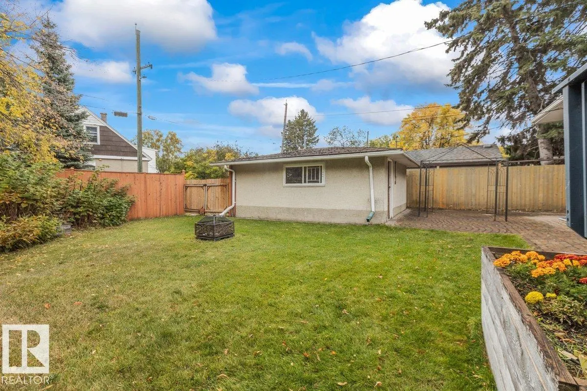 11631 130 Street