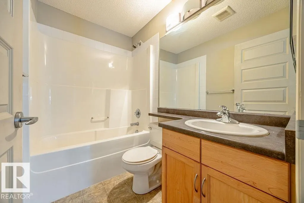 646 MCALLISTER Loop