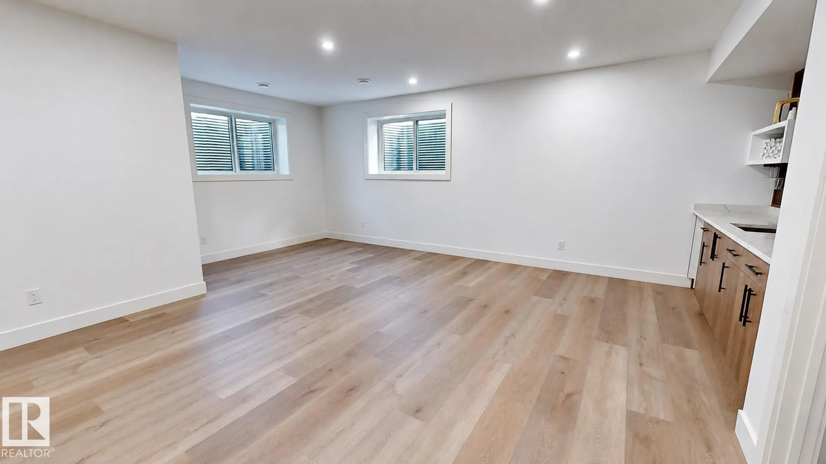 20 53214 Range RD 13